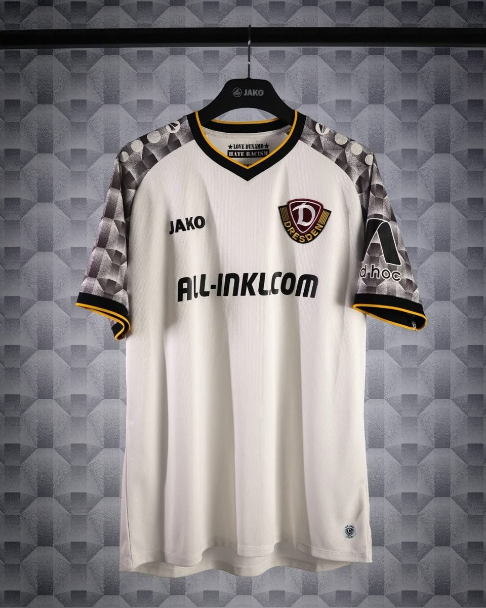 Dynamo Dresden 26-27 Away Kit Released