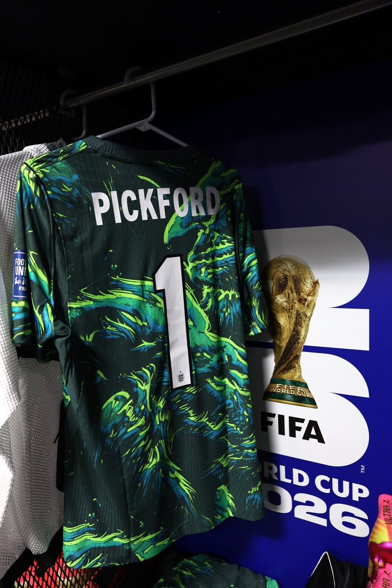Green England 2026 World Cup Goalkeeper Third Kit Revealed