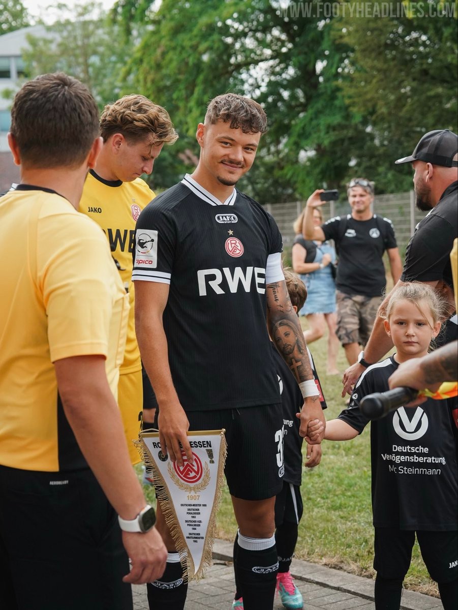 Rot-Weiss Essen 26-27 Away Kit Revealed